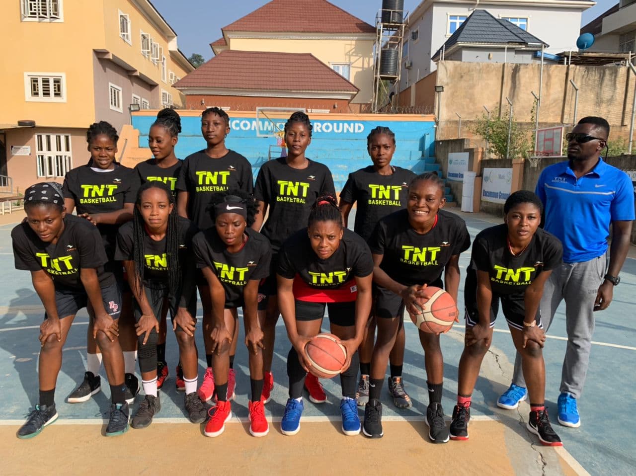 TNT Panthers players and coaches
